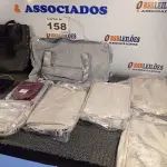 LOTE 158 - 12 - BOLSAS NECESSAIRE LIPO MANUAL CORPS LIGNEA, 04 BOLSAS DIVERSAS E 02 BOLSAS SACOLA DE MÃO SENDO 01 PEQUENA. (NO ESTADO, NÃO SABEMOS SE FUNCIONA. LEILÃO NÃO TEM GARANTIA E NEM DEVOLUÇÃO, SUJEITO A POSSÍVEIS AVARIAS VISÍVEIS/OCULTAS E/OU AUSÊNCIA DE COMPONENTES)