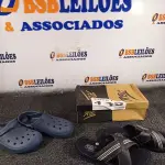 LOTE 145 - 02 – PARES DE CALÇADOS MASCULINO Nº 39 (NO ESTADO, NÃO SABEMOS SE FUNCIONA. LEILÃO NÃO TEM GARANTIA E NEM DEVOLUÇÃO, SUJEITO A POSSÍVEIS AVARIAS VISÍVEIS/OCULTAS E/OU AUSÊNCIA DE COMPONENTES)