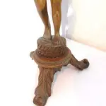 LOTE 026 - FRUTEIRA DE ESCULTURA EM MADEIRA MACIÇA - 89 CM ALTURA (NO ESTADO)