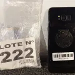LOTE 222 - 01 - SAMSUNG GALAXY S8 64GB (NO ESTADO, NÃO SABEMOS SE FUNCIONA. LEILÃO NÃO TEM GARANTIA E NEM DEVOLUÇÃO, SUJEITO A POSSÍVEIS AVARIAS VISÍVEIS/OCULTAS E/OU AUSÊNCIA DE COMPONENTES)