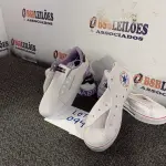 LOTE 094 - 02 – PARES DE CALÇADOS FEMININO Nº 35 (NO ESTADO, NÃO SABEMOS SE FUNCIONA. LEILÃO NÃO TEM GARANTIA E NEM DEVOLUÇÃO, SUJEITO A POSSÍVEIS AVARIAS VISÍVEIS/OCULTAS E/OU AUSÊNCIA DE COMPONENTES)