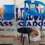 LOTE 133 - 02 – CADEIRAS E 2 MESAS (NO ESTADO, NÃO SABEMOS SE FUNCIONA. LEILÃO NÃO TEM GARANTIA E NEM DEVOLUÇÃO, SUJEITO A POSSÍVEIS AVARIAS VISÍVEIS/OCULTAS E/OU AUSÊNCIA DE COMPONENTES)