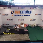 LOTE 067 - 15 – PEÇAS DE ROUPAS FEMININAS DIVERSAS (NO ESTADO, NÃO SABEMOS SE FUNCIONA. LEILÃO NÃO TEM GARANTIA E NEM DEVOLUÇÃO, SUJEITO A POSSÍVEIS AVARIAS VISÍVEIS/OCULTAS E/OU AUSÊNCIA DE COMPONENTES)