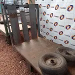 LOTE 627 - 01 CARRINHO PARA TRANSPORTE DE CARGAS COM AVARIAS. (NO ESTADO) ATENÇÃO! FAZER A VISITAÇÃO ANTES DE ARREMATAR, NÃO SABEMOS SE FUNCIONA. LEILÃO NÃO TEM GARANTIA E NEM DEVOLUÇÃO, SUJEITO A POSSÍVEIS AVARIAS VISÍVEIS/OCULTAS E/OU AUSÊNCIA DE COMPONENTES.