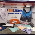 LOTE 011 - 12 – PEÇAS DE ROUPAS INFANTIL DIVERSAS (NO ESTADO, NÃO SABEMOS SE FUNCIONA. LEILÃO NÃO TEM GARANTIA E NEM DEVOLUÇÃO, SUJEITO A POSSÍVEIS AVARIAS VISÍVEIS/OCULTAS E/OU AUSÊNCIA DE COMPONENTES)