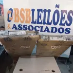 LOTE 072 - 01 - GUARDA-ROUPA CASAL 3 PORTAS ISTAMBUL YESCASA (NO ESTADO, NÃO SABEMOS SE FUNCIONA. LEILÃO NÃO TEM GARANTIA E NEM DEVOLUÇÃO, SUJEITO A POSSÍVEIS AVARIAS VISÍVEIS/OCULTAS E/OU AUSÊNCIA DE COMPONENTES)