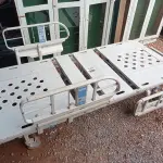 LOTE 620 - 01 CAMA HOSPITALAR. (NO ESTADO) ATENÇÃO! FAZER A VISITAÇÃO ANTES DE ARREMATAR, NÃO SABEMOS SE FUNCIONA. LEILÃO NÃO TEM GARANTIA E NEM DEVOLUÇÃO, SUJEITO A POSSÍVEIS AVARIAS VISÍVEIS/OCULTAS E/OU AUSÊNCIA DE COMPONENTES.