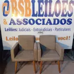 LOTE 034 - 02 - POLTRONAS DECORATIVAS (NO ESTADO, NÃO SABEMOS SE FUNCIONA. LEILÃO NÃO TEM GARANTIA E NEM DEVOLUÇÃO, SUJEITO A POSSÍVEIS AVARIAS VISÍVEIS/OCULTAS E/OU AUSÊNCIA DE COMPONENTES)
