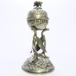 LOTE 015 - CENTRO DE MESA BOLIVIANO EM METAL, 22 CM DE ALTURA (NO ESTADO)