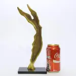 LOTE 016 - ESCULTURA EM BRONZE ARTISTA PIAZI 30 CM DE ALTURA PEÇA RECONHECIDA E ASSINADA (NO ESTADO)