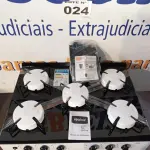 LOTE 024 - 01 - FOGÃO ZEUS GLASS 5 BOCAS BRANCO - REALCE (NO ESTADO, NÃO SABEMOS SE FUNCIONA. LEILÃO NÃO TEM GARANTIA E NEM DEVOLUÇÃO, SUJEITO A POSSÍVEIS AVARIAS VISÍVEIS/OCULTAS E/OU AUSÊNCIA DE COMPONENTES)