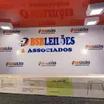 LOTE 150 - 01 – TENDA GAZEBO 2,40 X2,40 (NO ESTADO, NÃO SABEMOS SE FUNCIONA. LEILÃO NÃO TEM GARANTIA E NEM DEVOLUÇÃO, SUJEITO A POSSÍVEIS AVARIAS VISÍVEIS/OCULTAS E/OU AUSÊNCIA DE COMPONENTES)