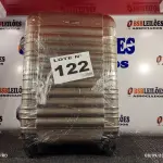 LOTE 122 - 01 – MALA DE VIAGEM (NO ESTADO, NÃO SABEMOS SE FUNCIONA. LEILÃO NÃO TEM GARANTIA E NEM DEVOLUÇÃO, SUJEITO A POSSÍVEIS AVARIAS VISÍVEIS/OCULTAS E/OU AUSÊNCIA DE COMPONENTES)