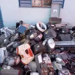 LOTE 645 - 01 LOTE COM GRANDE QUANTIDADE DE SUCATAS DE MATERIAIS DIVERSOS. (NO ESTADO) ATENÇÃO! FAZER A VISITAÇÃO ANTES DE ARREMATAR, NÃO SABEMOS SE FUNCIONA. LEILÃO NÃO TEM GARANTIA E NEM DEVOLUÇÃO, SUJEITO A POSSÍVEIS AVARIAS VISÍVEIS/OCULTAS E/OU AUSÊNCIA DE COMPONENTES.