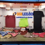 LOTE 028 - 14 – PEÇAS DE ROUPAS FEMININAS DIVERSAS (NO ESTADO, NÃO SABEMOS SE FUNCIONA. LEILÃO NÃO TEM GARANTIA E NEM DEVOLUÇÃO, SUJEITO A POSSÍVEIS AVARIAS VISÍVEIS/OCULTAS E/OU AUSÊNCIA DE COMPONENTES)