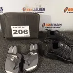 LOTE 206 - 02 – PARES DE CALÇADOS MASCULINO Nº 37 (NO ESTADO, NÃO SABEMOS SE FUNCIONA. LEILÃO NÃO TEM GARANTIA E NEM DEVOLUÇÃO, SUJEITO A POSSÍVEIS AVARIAS VISÍVEIS/OCULTAS E/OU AUSÊNCIA DE COMPONENTES)