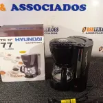 LOTE 177 - 01 - CAFETEIRA ELÉTRICA HYUNDAI P/ 12 XICARAS (NO ESTADO, NÃO SABEMOS SE FUNCIONA. LEILÃO NÃO TEM GARANTIA E NEM DEVOLUÇÃO, SUJEITO A POSSÍVEIS AVARIAS VISÍVEIS/OCULTAS E/OU AUSÊNCIA DE COMPONENTES)