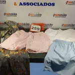 LOTE 259 - 10 – PEÇAS DE ROUPAS MASCULINAS DIVERSAS (NO ESTADO, NÃO SABEMOS SE FUNCIONA. LEILÃO NÃO TEM GARANTIA E NEM DEVOLUÇÃO, SUJEITO A POSSÍVEIS AVARIAS VISÍVEIS/OCULTAS E/OU AUSÊNCIA DE COMPONENTES)