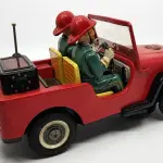 LOTE 089 - RARÍSSIMO JEEP FIRE COMMAND CAR  DA T.N. IMPORTADO DO JAPÃO COM A CAIXA ORIGINAL  ; MUITO BOM ESTADO DE CONSERVAÇÃO PEÇA RARA DE SE ACHAR NESSE ESTADO (NO ESTADO)