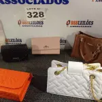 LOTE 328 - 07 – BOLSAS DIVERSAS (NO ESTADO, NÃO SABEMOS SE FUNCIONA. LEILÃO NÃO TEM GARANTIA E NEM DEVOLUÇÃO, SUJEITO A POSSÍVEIS AVARIAS VISÍVEIS/OCULTAS E/OU AUSÊNCIA DE COMPONENTES)