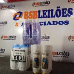 LOTE 083 - 06 FRASCOS DE CONDICIONADOR AUSSIE 180ML, 06 FRASCOS DE SHAMPOO HEAD&SHOUDERS ANTICOCEIRA 200ML E 06 FRASCOS DE CONDICIONADOR PANTENE PRO-V BRILHO EXTREMO 175ML. (NO ESTADO) ATENÇÃO! FAZER A VISITAÇÃO ANTES DE ARREMATAR, NÃO SABEMOS SE FUNCIONA. LEILÃO NÃO TEM GARANTIA E NEM DEVOLUÇÃO, SUJEITO A POSSÍVEIS AVARIAS VISÍVEIS/OCULTAS E/OU AUSÊNCIA DE COMPONENTES.