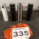 LOTE 335 - 04 – GARRAFAS TÉRMICAS (NO ESTADO, NÃO SABEMOS SE FUNCIONA. LEILÃO NÃO TEM GARANTIA E NEM DEVOLUÇÃO, SUJEITO A POSSÍVEIS AVARIAS VISÍVEIS/OCULTAS E/OU AUSÊNCIA DE COMPONENTES)