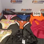 LOTE 326 - 12 – PEÇAS DE ROUPAS FEMININAS DIVERSAS (NO ESTADO, NÃO SABEMOS SE FUNCIONA. LEILÃO NÃO TEM GARANTIA E NEM DEVOLUÇÃO, SUJEITO A POSSÍVEIS AVARIAS VISÍVEIS/OCULTAS E/OU AUSÊNCIA DE COMPONENTES)