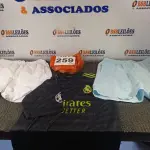 LOTE 259 - 10 – PEÇAS DE ROUPAS MASCULINAS DIVERSAS (NO ESTADO, NÃO SABEMOS SE FUNCIONA. LEILÃO NÃO TEM GARANTIA E NEM DEVOLUÇÃO, SUJEITO A POSSÍVEIS AVARIAS VISÍVEIS/OCULTAS E/OU AUSÊNCIA DE COMPONENTES)