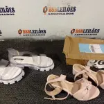 LOTE 263 - 02 – PARES DE CALÇADOS FEMININO Nº 38 (NO ESTADO, NÃO SABEMOS SE FUNCIONA. LEILÃO NÃO TEM GARANTIA E NEM DEVOLUÇÃO, SUJEITO A POSSÍVEIS AVARIAS VISÍVEIS/OCULTAS E/OU AUSÊNCIA DE COMPONENTES)
