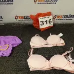 LOTE 316 - 11 – PEÇAS DE ROUPAS INFANTIL DIVERSAS (NO ESTADO, NÃO SABEMOS SE FUNCIONA. LEILÃO NÃO TEM GARANTIA E NEM DEVOLUÇÃO, SUJEITO A POSSÍVEIS AVARIAS VISÍVEIS/OCULTAS E/OU AUSÊNCIA DE COMPONENTES)