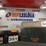 LOTE 351 - 02 – CAIXAS DE FERRAMENTAS (NO ESTADO, NÃO SABEMOS SE FUNCIONA. LEILÃO NÃO TEM GARANTIA E NEM DEVOLUÇÃO, SUJEITO A POSSÍVEIS AVARIAS VISÍVEIS/OCULTAS E/OU AUSÊNCIA DE COMPONENTES)