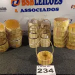 LOTE 234 - 36 – CESTAS DE MADEIRA (NO ESTADO, NÃO SABEMOS SE FUNCIONA. LEILÃO NÃO TEM GARANTIA E NEM DEVOLUÇÃO, SUJEITO A POSSÍVEIS AVARIAS VISÍVEIS/OCULTAS E/OU AUSÊNCIA DE COMPONENTES)