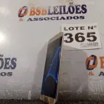LOTE 365 - 01 – CELULAR SAMSUNG GALAXY S7 EDGE (NO ESTADO, NÃO SABEMOS SE FUNCIONA. LEILÃO NÃO TEM GARANTIA E NEM DEVOLUÇÃO, SUJEITO A POSSÍVEIS AVARIAS VISÍVEIS/OCULTAS E/OU AUSÊNCIA DE COMPONENTES)