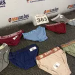 LOTE 363 - 10 – CUECAS INFANTIL DIVERSAS (NO ESTADO, NÃO SABEMOS SE FUNCIONA. LEILÃO NÃO TEM GARANTIA E NEM DEVOLUÇÃO, SUJEITO A POSSÍVEIS AVARIAS VISÍVEIS/OCULTAS E/OU AUSÊNCIA DE COMPONENTES)