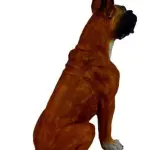 LOTE 159 - ESCULTURA CÃO BOXER, EM RESINA ITALIANA 30/19/12,7 CM (NO ESTADO)