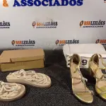 LOTE 269 - 02 – PARES DE CALÇADOS FEMININO Nº 37 (NO ESTADO, NÃO SABEMOS SE FUNCIONA. LEILÃO NÃO TEM GARANTIA E NEM DEVOLUÇÃO, SUJEITO A POSSÍVEIS AVARIAS VISÍVEIS/OCULTAS E/OU AUSÊNCIA DE COMPONENTES)