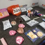 LOTE 329 - 30 – ITENS DE BELEZA DIVERSOS (NO ESTADO, NÃO SABEMOS SE FUNCIONA. LEILÃO NÃO TEM GARANTIA E NEM DEVOLUÇÃO, SUJEITO A POSSÍVEIS AVARIAS VISÍVEIS/OCULTAS E/OU AUSÊNCIA DE COMPONENTES)