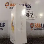 LOTE 387 - 01 - IPHONE 6S 32 GB DOURADO LACRADO (NO ESTADO, NÃO SABEMOS SE FUNCIONA. LEILÃO NÃO TEM GARANTIA E NEM DEVOLUÇÃO, SUJEITO A POSSÍVEIS AVARIAS VISÍVEIS/OCULTAS E/OU AUSÊNCIA DE COMPONENTES)