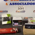 LOTE 331 - 10 - ITENS DE TECNOLOGIA DIVERSOS (NO ESTADO, NÃO SABEMOS SE FUNCIONA. LEILÃO NÃO TEM GARANTIA E NEM DEVOLUÇÃO, SUJEITO A POSSÍVEIS AVARIAS VISÍVEIS/OCULTAS E/OU AUSÊNCIA DE COMPONENTES)