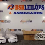 LOTE 263 - 02 – PARES DE CALÇADOS FEMININO Nº 38 (NO ESTADO, NÃO SABEMOS SE FUNCIONA. LEILÃO NÃO TEM GARANTIA E NEM DEVOLUÇÃO, SUJEITO A POSSÍVEIS AVARIAS VISÍVEIS/OCULTAS E/OU AUSÊNCIA DE COMPONENTES)