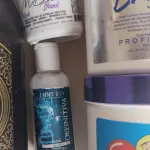 LOTE 378 - KIT PRA SALÃO MARCAS CONHECIDA EM SP E RIO DE JANEIRO KIT DESSE VALE MAIS DE 300 REAIS. (NO ESTADO)