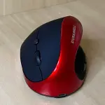 LOTE 054 - 01 MOUSE ERGONÔMICO VERTICAL(NO ESTADO)