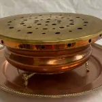 LOTE 336 - FLOREIRA ANTIGA EM BRONZE,  (NO ESTADO)