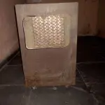 LOTE 265 - BANCO RUSTICO DE DORMENTE COM 2,10   DE COMPRIMENTO(NO ESTADO)