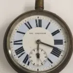 LOTE 293 - LOTE COM 3 RELÓGIOS A CORDA ORIGINAIS RAROS TODOS NECESSITA REVISÃO ESTÃO ANOS GUARDADO S. RAILWAY REGULATOR THE CONQUEROR, RARIDADE, DÉCADA DE 1920/40, CONSERVADO, RELÓGIO CYMA, MÁQUINA SUIÇA, A CORDA, COMPLETO,, 01RELÓGIO ANTIGO SEKLAM (NO ESTADO)