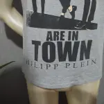 LOTE 232 - CAMISA PHILIPP PLEIN ORIGINAL NOVA SEM USO NO MERCADO CUSTA R$2000,00 (NO ESTADO)