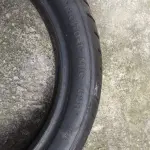 LOTE 367 - DOIS PNEUS DE  MOTO 130/70.17 MC (NO ESTADO)