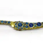 LOTE 220 - DOIS PUNHAIS EM BRONZE,18CM (FALTAM ALGUMAS PEDRAS) (NO ESTADO)