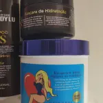 LOTE 379 - KIT PRA SALÃO MARCAS CONHECIDA EM SP E RIO DE JANEIRO KIT DESSE VALE MAIS DE 300 REAIS. (NO ESTADO)