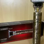 LOTE 003 - 01 TRIMMER ELÉTRICO PARA CABELO E BARBA(NO ESTADO)
